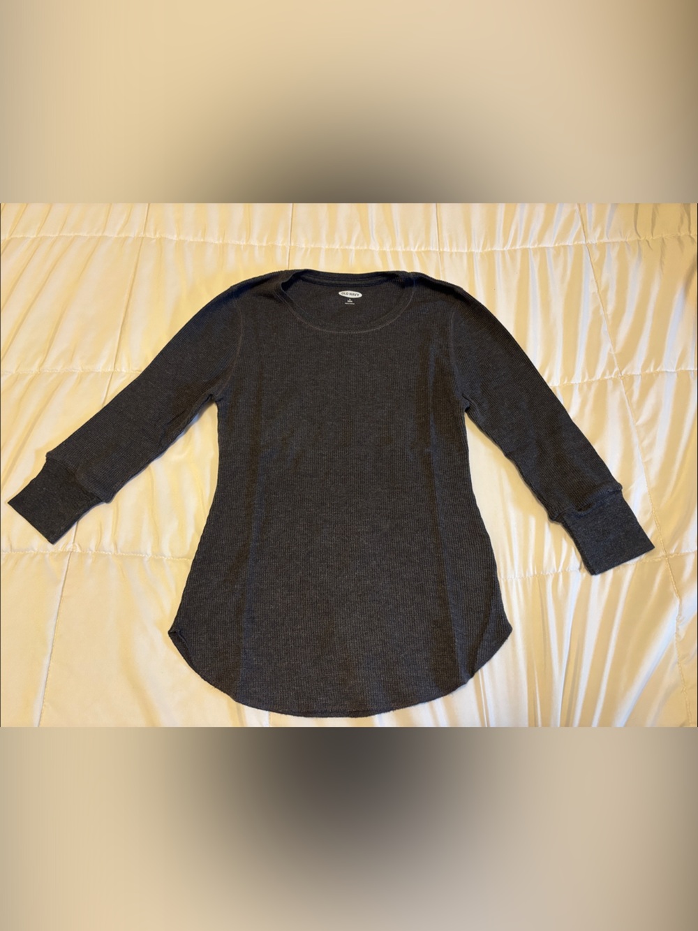 Old Navy Charcoal Crewneck Scoop Hem Sweater